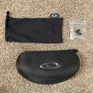 4/$10 - NEW Oakley Hard Shell Sunglasses Case, Microbag, and Nose Pads